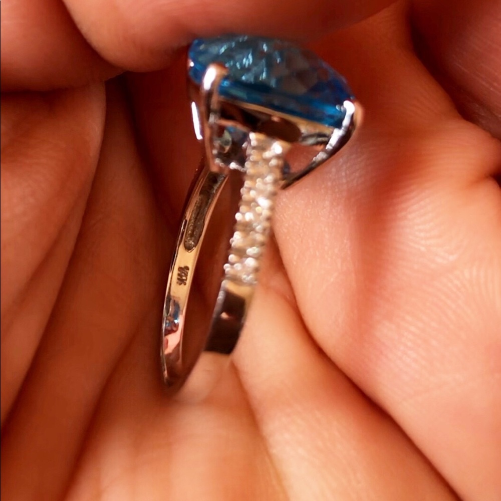 Authentic Blue Topaz Diamond Ring - image 5